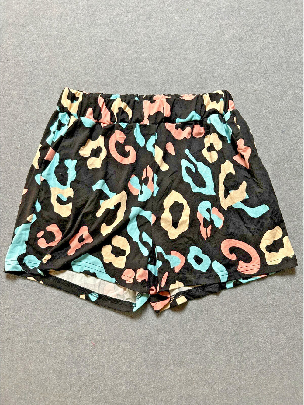 Women’s Size S Black Multicolor Abstract Leopard Print Pajama Shorts